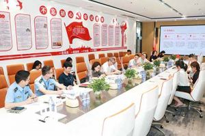 广州市番禺区人大常委会副主任王向东等一行领导莅临乐动LD唯一官方网站-乐动ld官网登录入口
集团调研